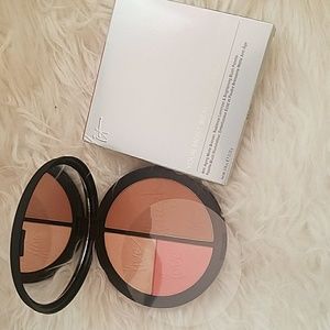 Bronzer, Blush, and Highlight Kit